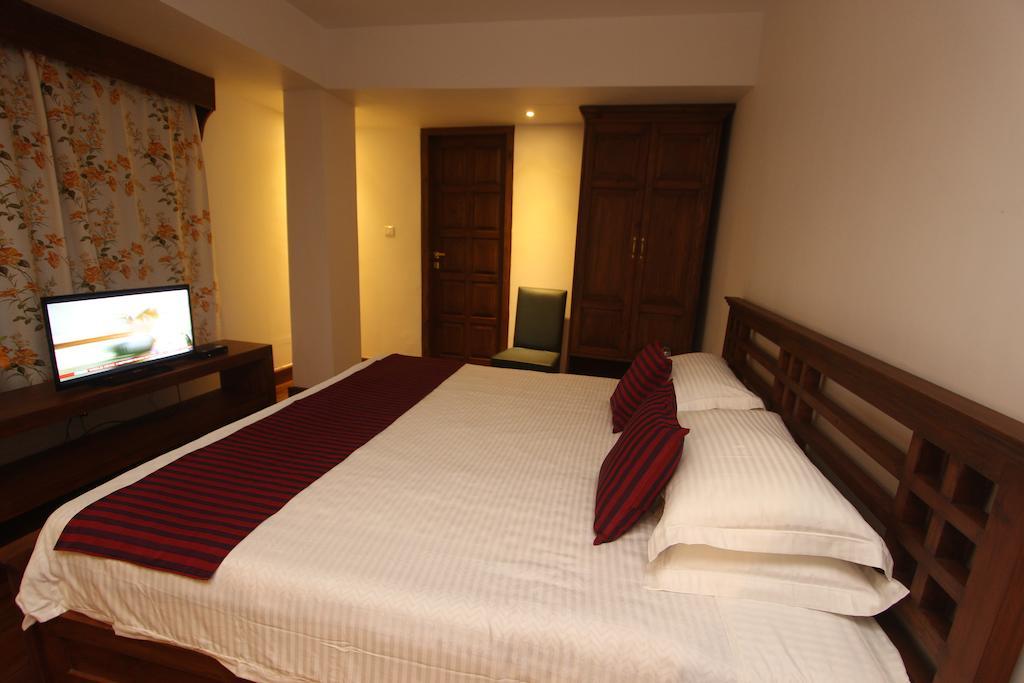 The Pear Tree Bed and Breakfast Shillong Zewnętrze zdjęcie